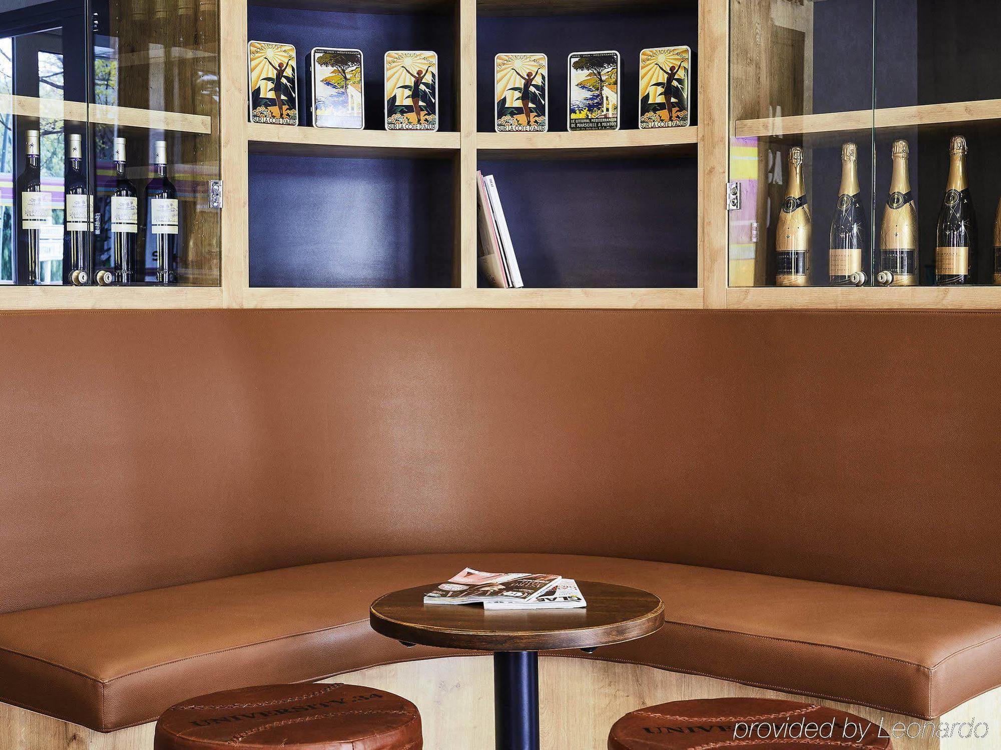 Ibis Styles Hyeres Rooftop & Spa Étterem fotó