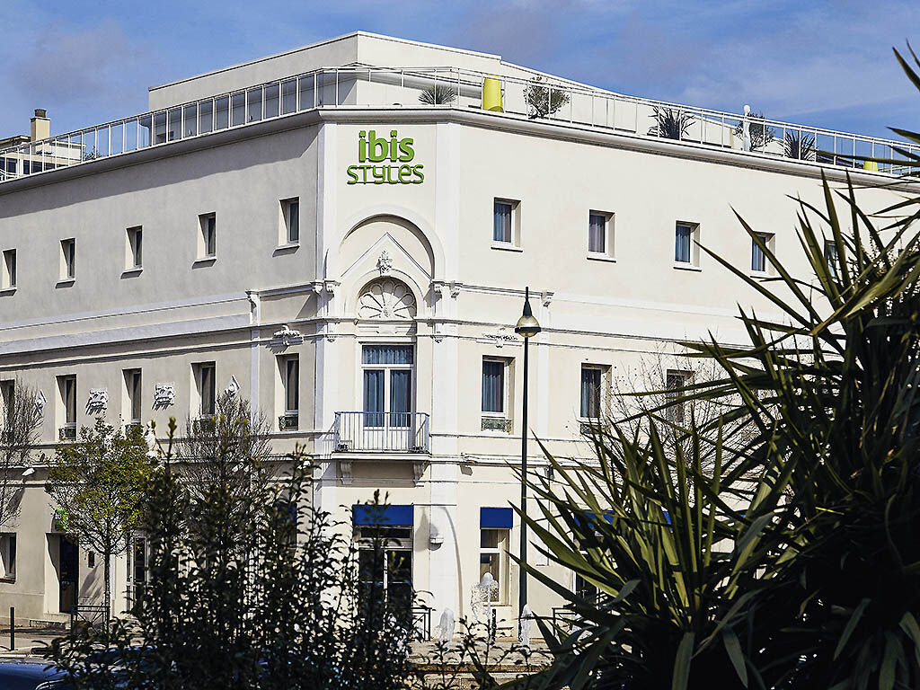 Ibis Styles Hyeres Rooftop & Spa Kültér fotó